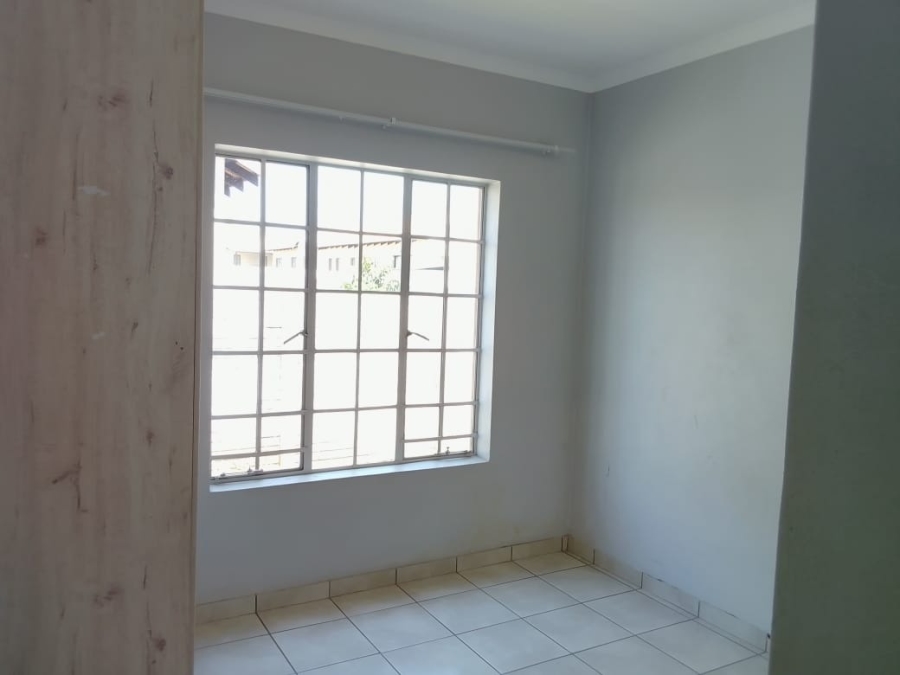 To Let 3 Bedroom Property for Rent in Waterkloof East North West